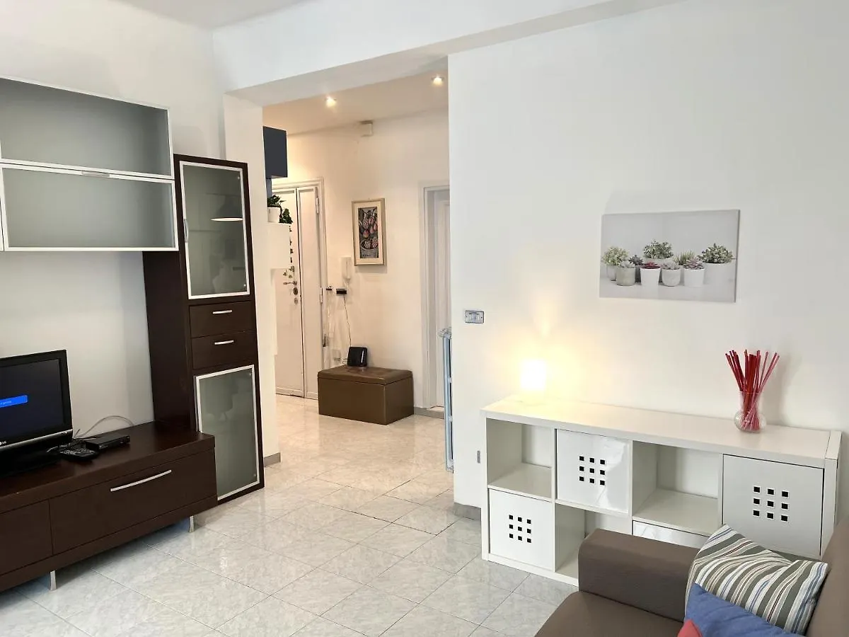 Esperia Home Attico In Centro Citta'. バーリ 0*,